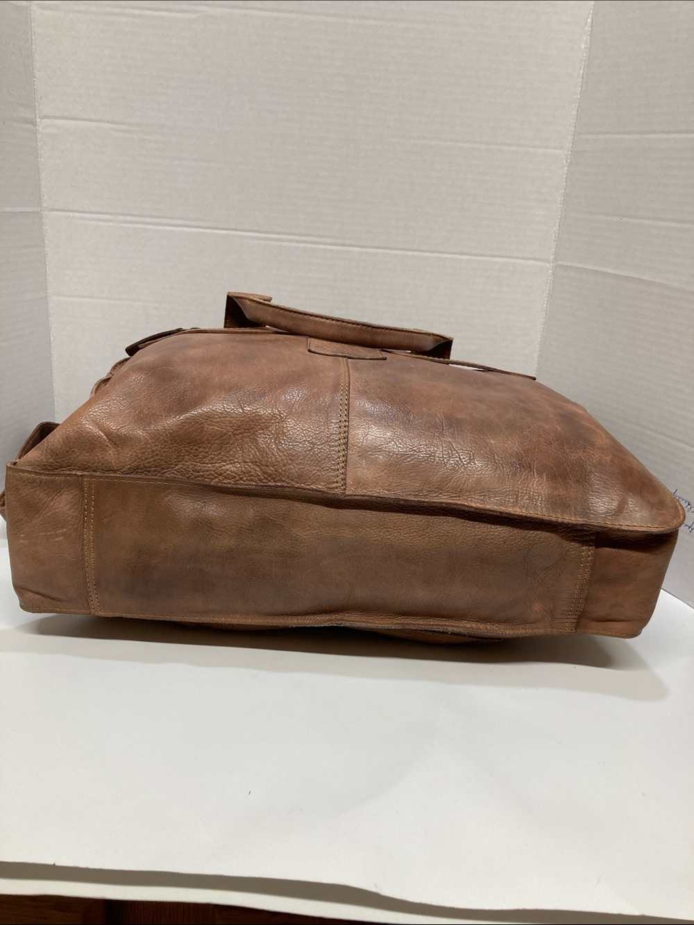 CARBON 2 COBALT distressed leather tote-bag Classic Brown Leather Satchel Bag - Picture 6 of 16